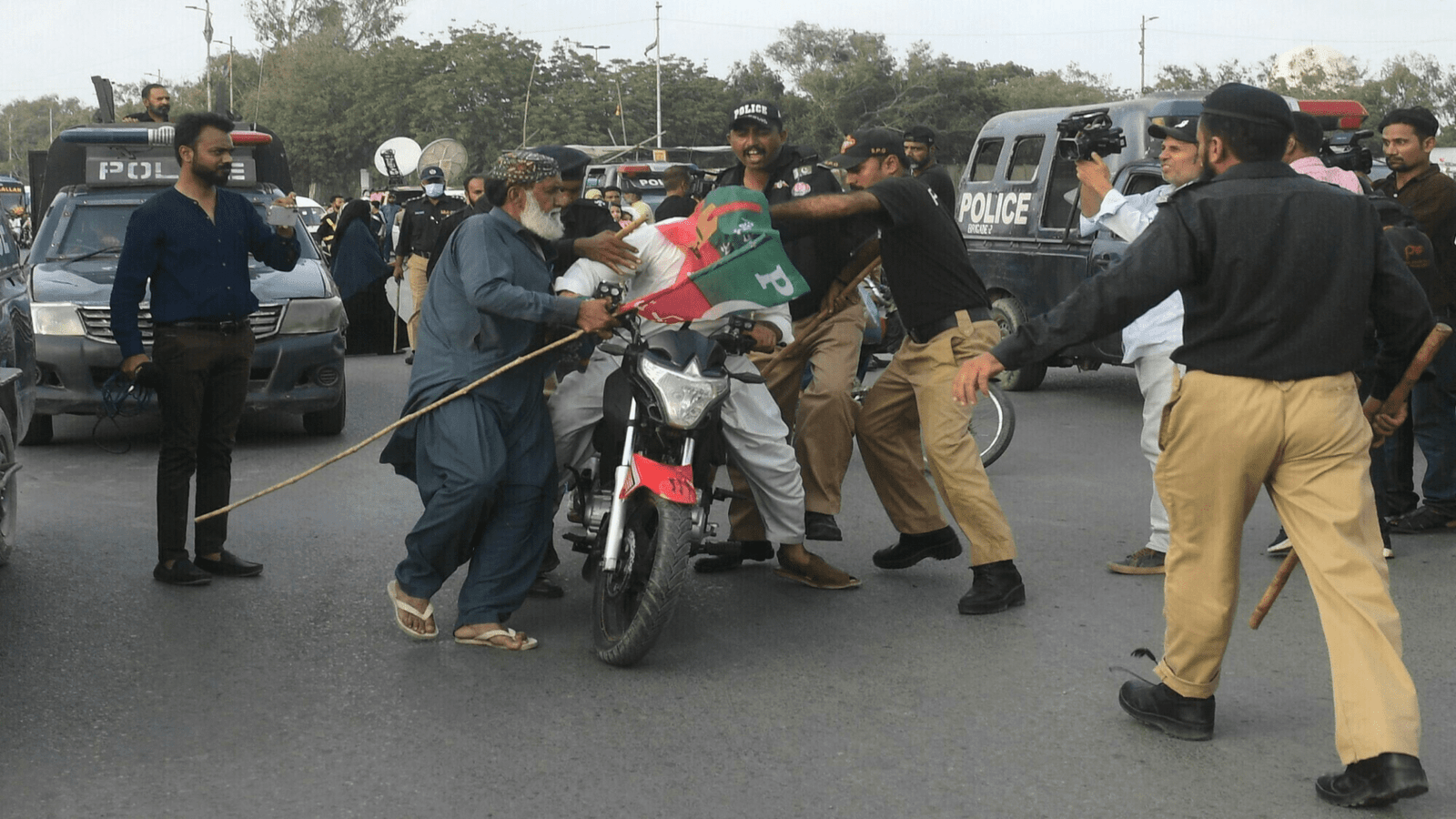 PTI claims pre-protest raids in Faisalabad ordered by CM Maryam