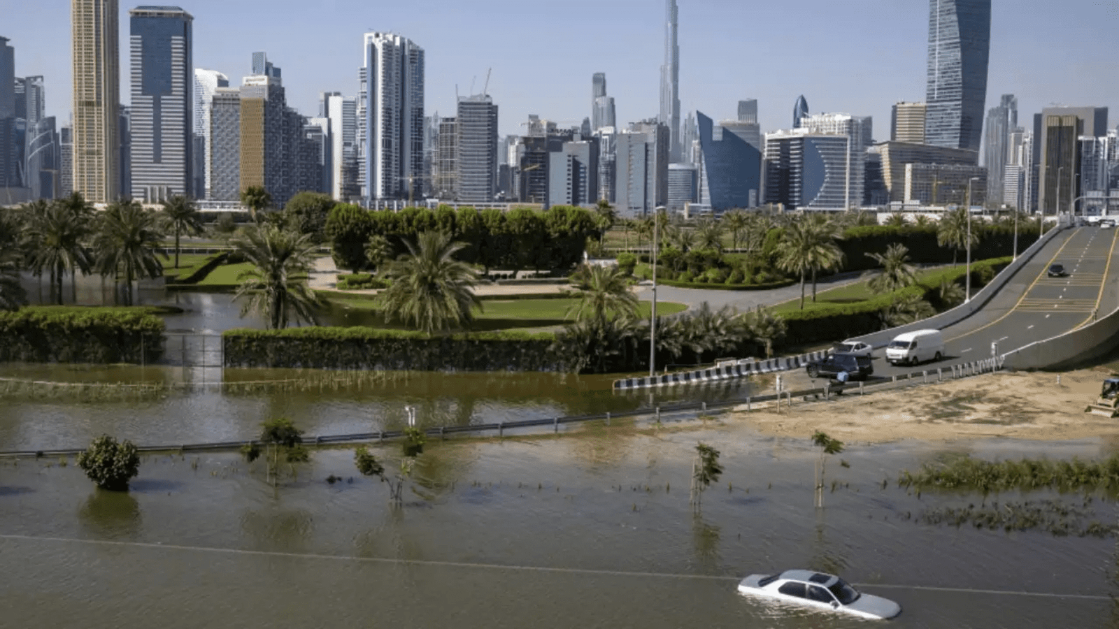 UAE braces for heavy rain: flights cancelled, residents advised to stay indoors