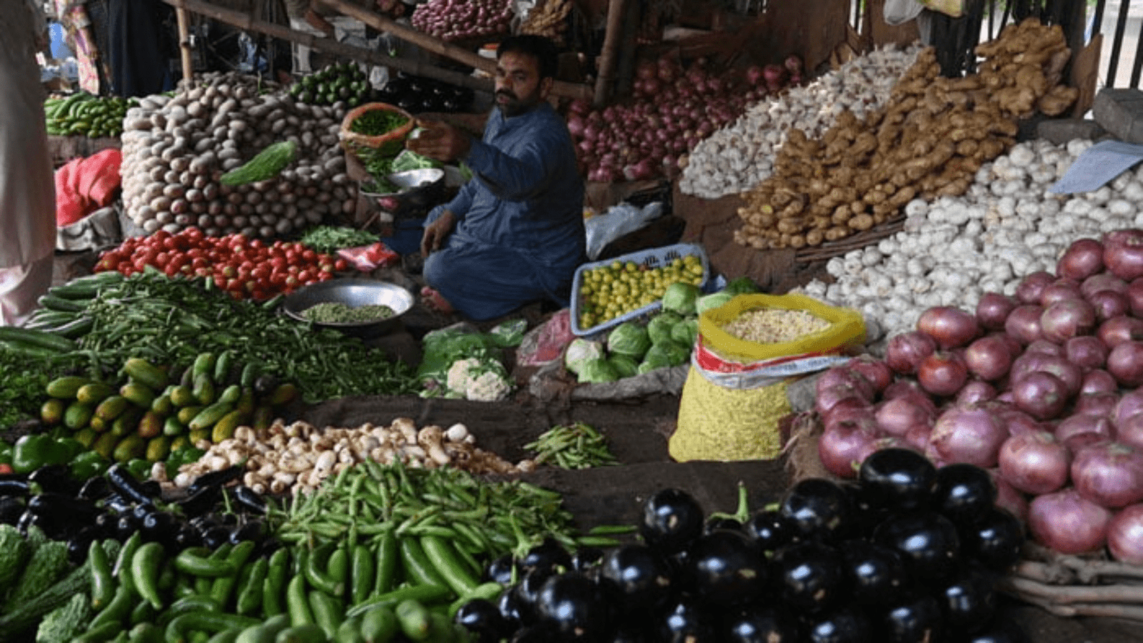 Pakistan’s weekly inflation rate shows promising decline