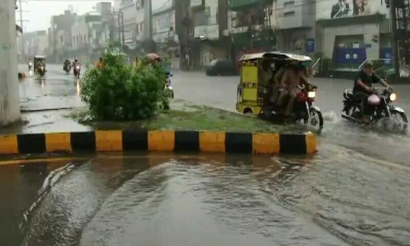 Met Deptarment issues rain alert for Lahore