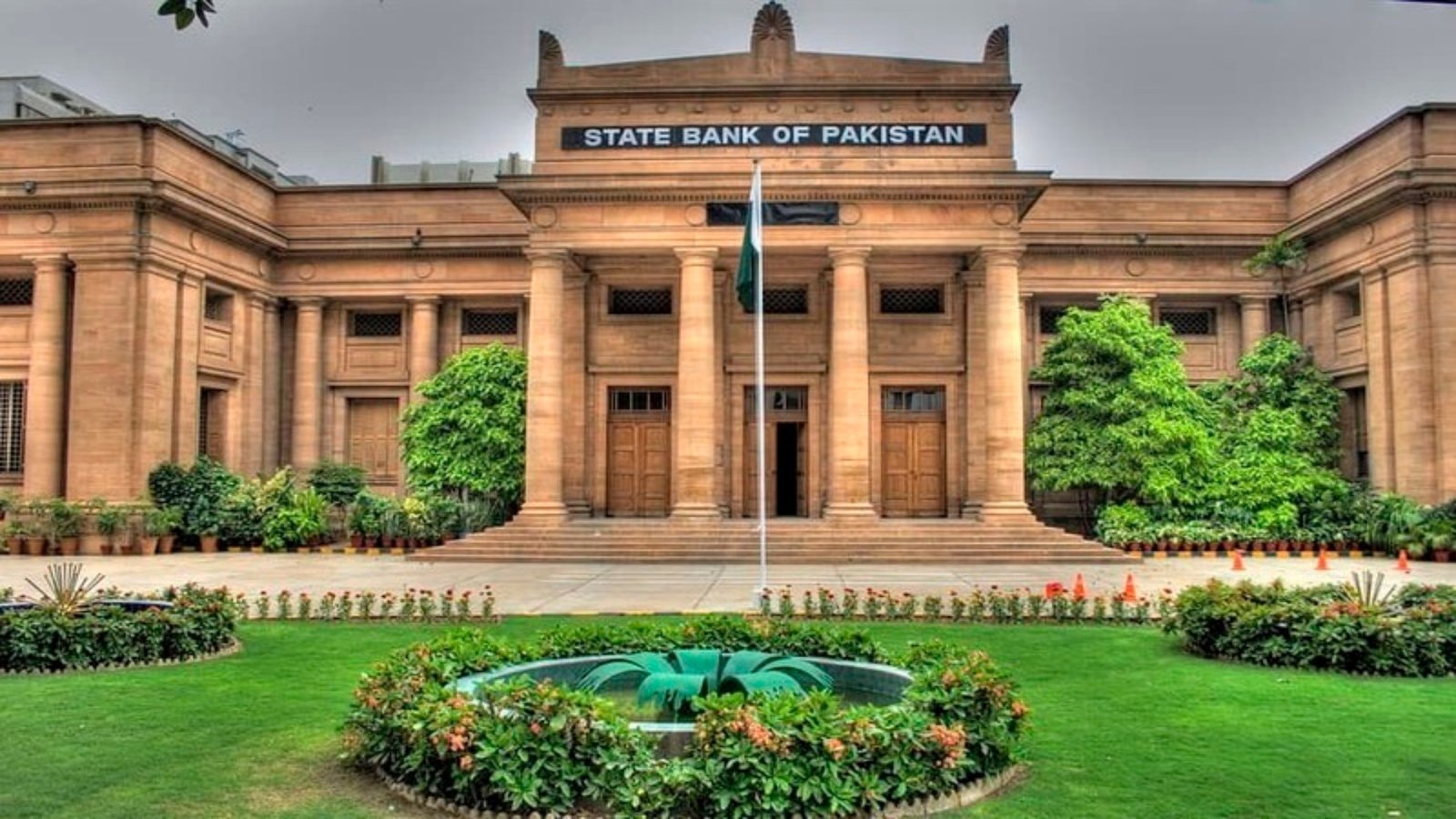 State Bank of Pakistan Slashes Key Interest Rate