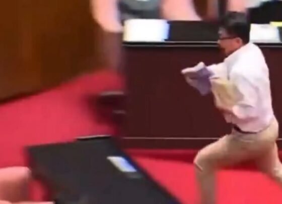 Taiwan parliament controversy