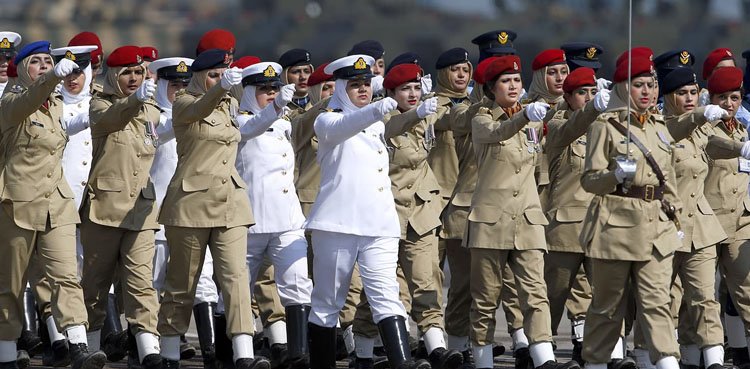Admissions open to Join the Pakistan Army as lady officer