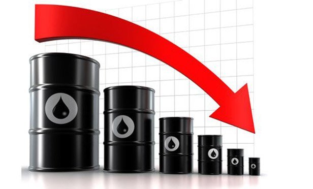 Oil prices in global market drop further