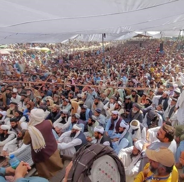 Chaman sit-in ends after almost nine months following successful negotiations