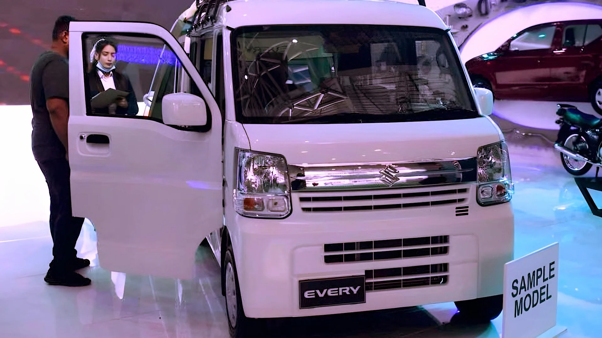 Suzuki to launch Every minivan in Pakistan