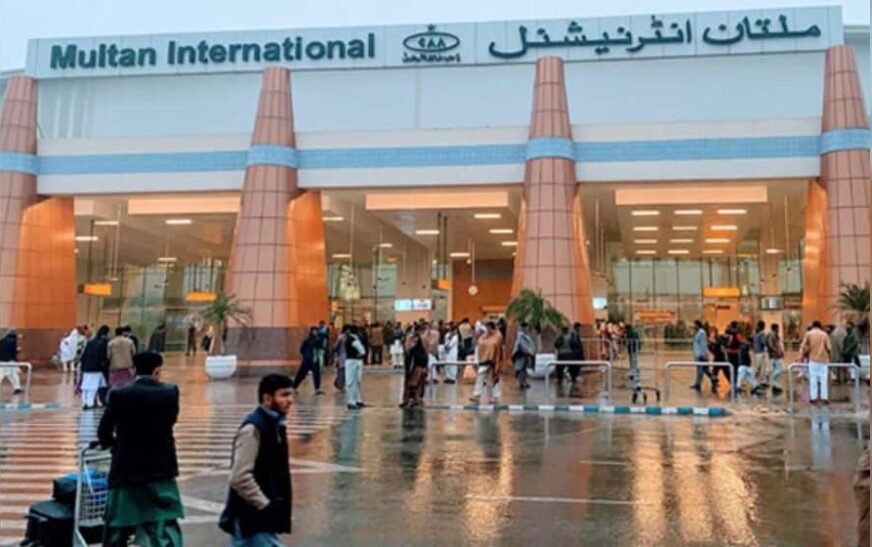 Eight beggars offloaded from Multan airport en route to Saudi Arabia