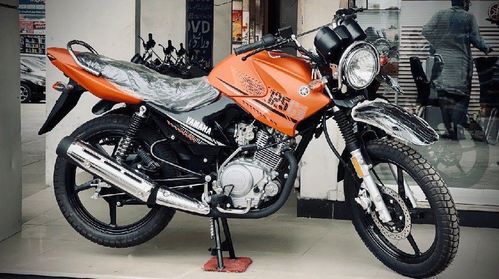 Yamaha YBR125G matte orange now available on easy installments