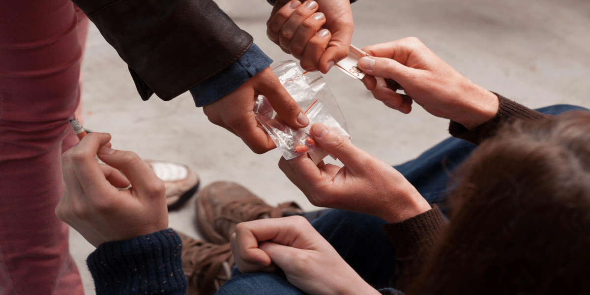 NGOs raise alarm over drugs use among nomadic youth in Pakistan