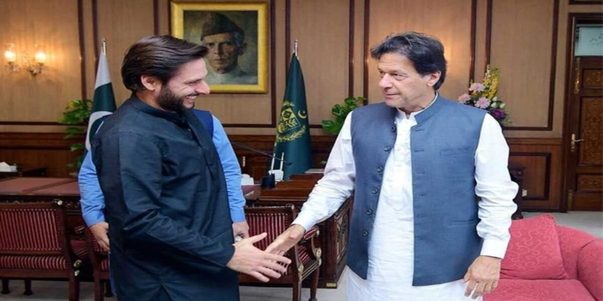 Shahid Afridi changes mind about joining politics