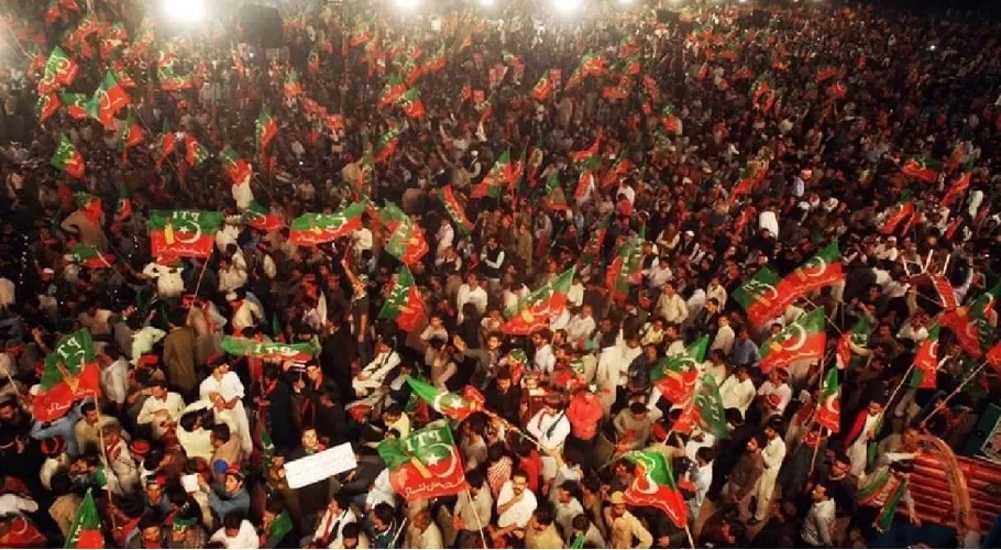 PTI Lahore rally time up, DJ cuts sound system