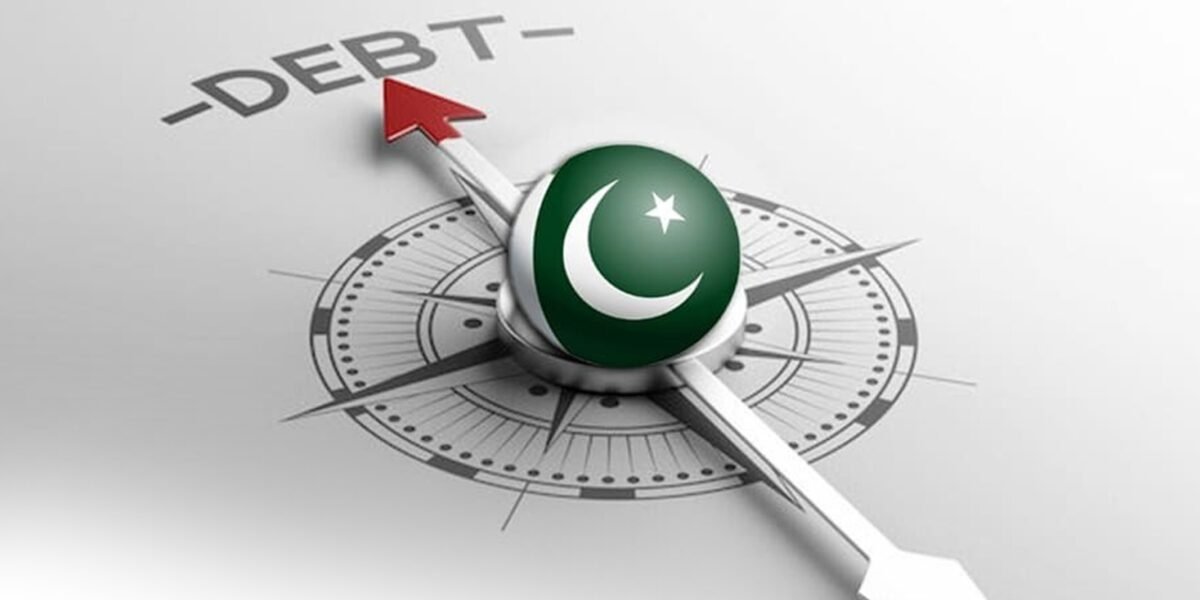 Pakistan’s Debt-to-GDP ratio hits 6-year low at 70 per cent