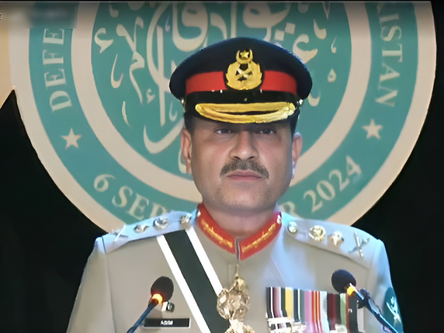 Defense day ceremony highlights sacrifices of Pakistan's martyrs and veterans: COAS