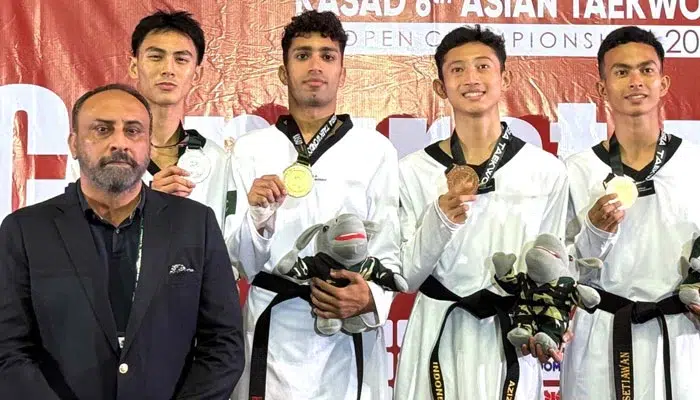 Shahzeb Khan shines with gold medal at Asia Open Taekwondo Championship