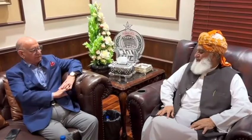 Fazlur Rehman supports establishment of constitutional court: Irfan Siddiqui