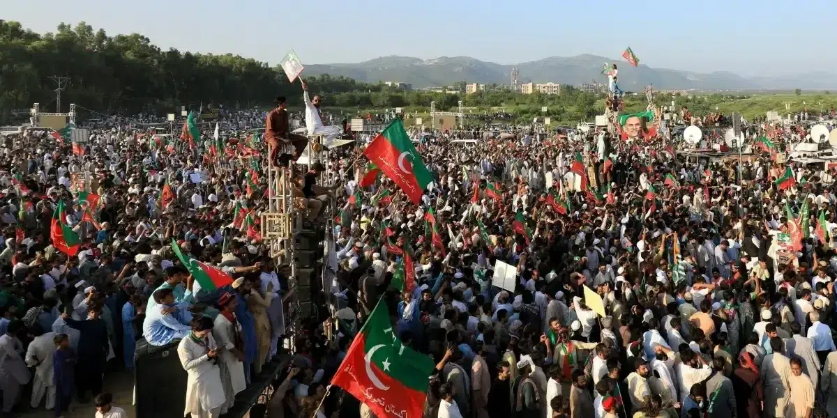 PTI cancels Peshawar rally