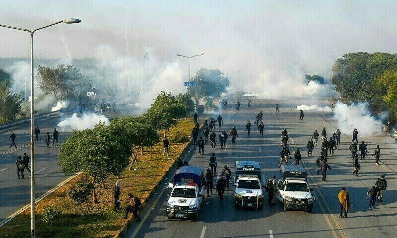 PTI protest cost police