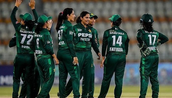 Pakistan announces central contract for national women team