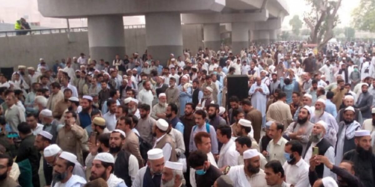 Peshawar teachers protest