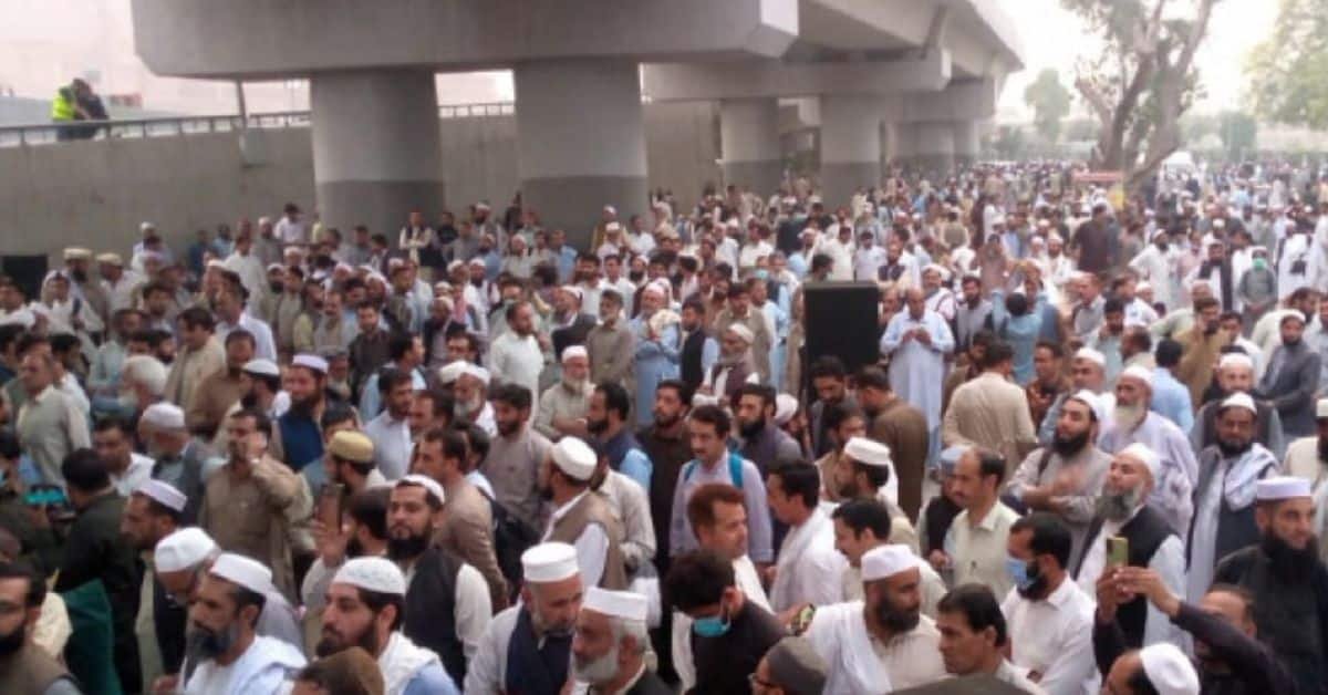 Peshawar teachers protest