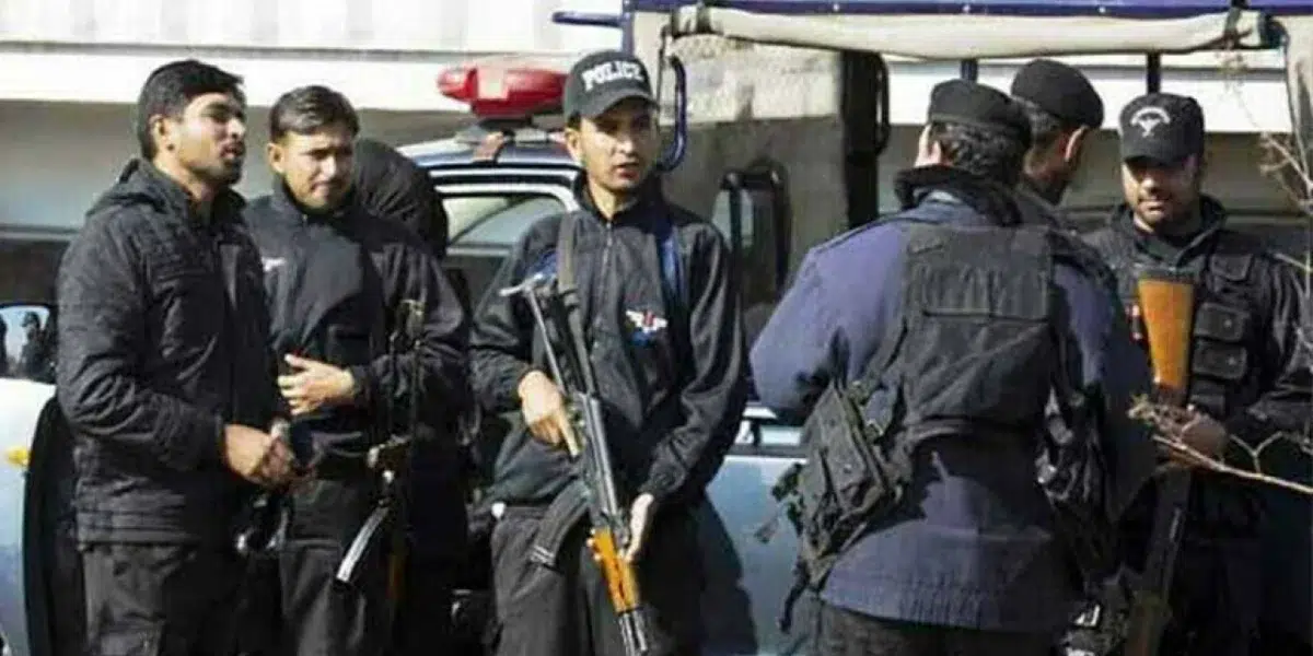 Anti terror force arrests 11 terrorists in Lahore