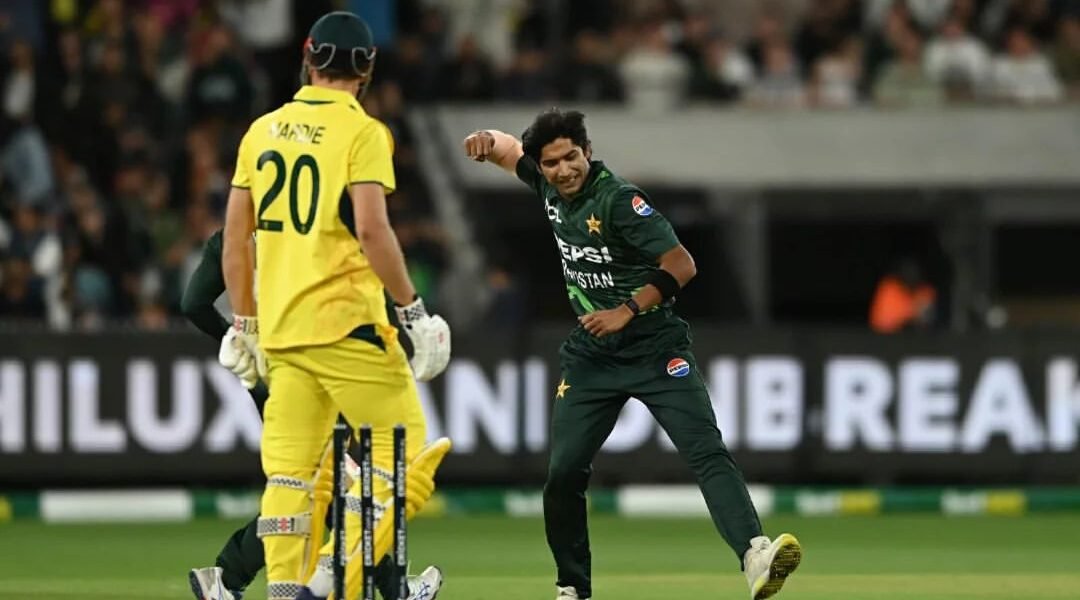 Pak vs Aus 2nd ODI: Australia six wickets down as Rauf gets his third