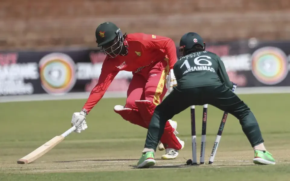 Pakistan beat Zimbabwe by 10-wickets