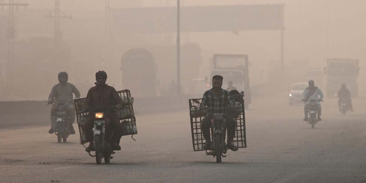 Lahore retains unwanted crown of world’s most polluted city with AQI 349