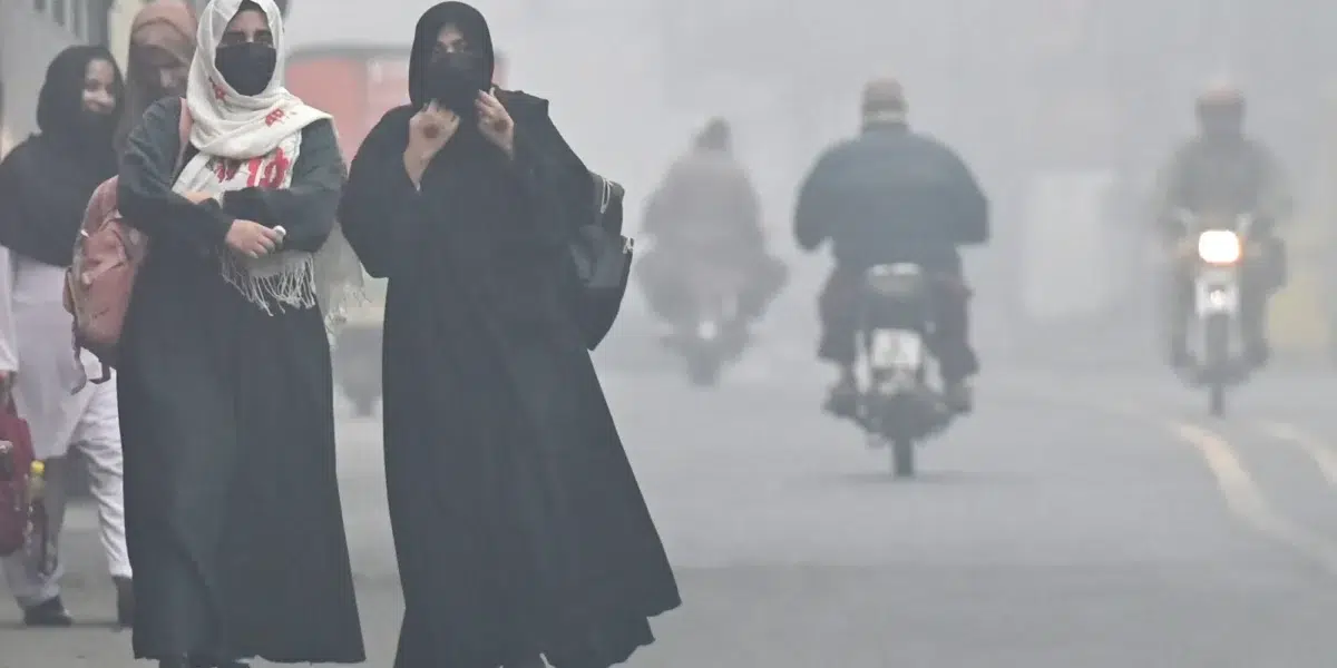 Lahore’s air quality improves for third consecutive day