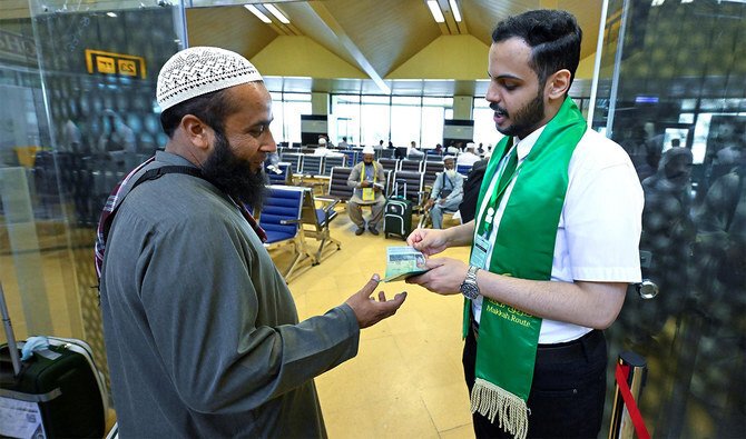 Govt reopens Hajj 2025 applications to fill unfilled quota