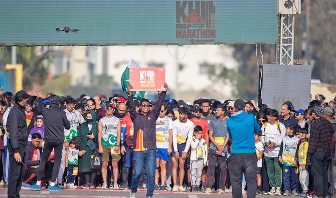 Karachi hosts marathon with 4,000 participants