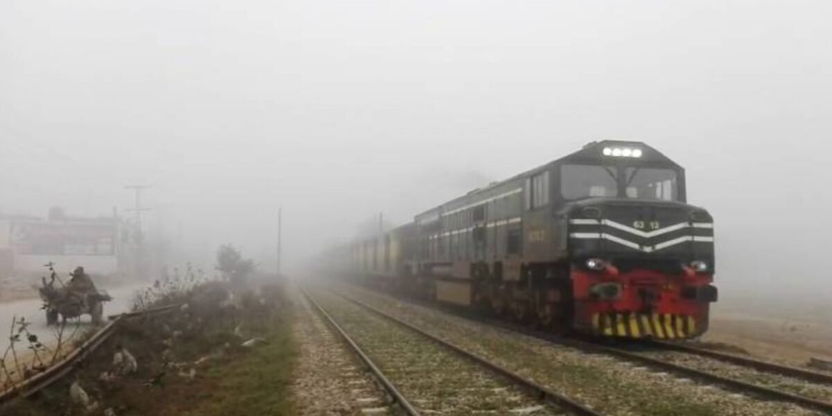 Fog delays train arrivals nationwide