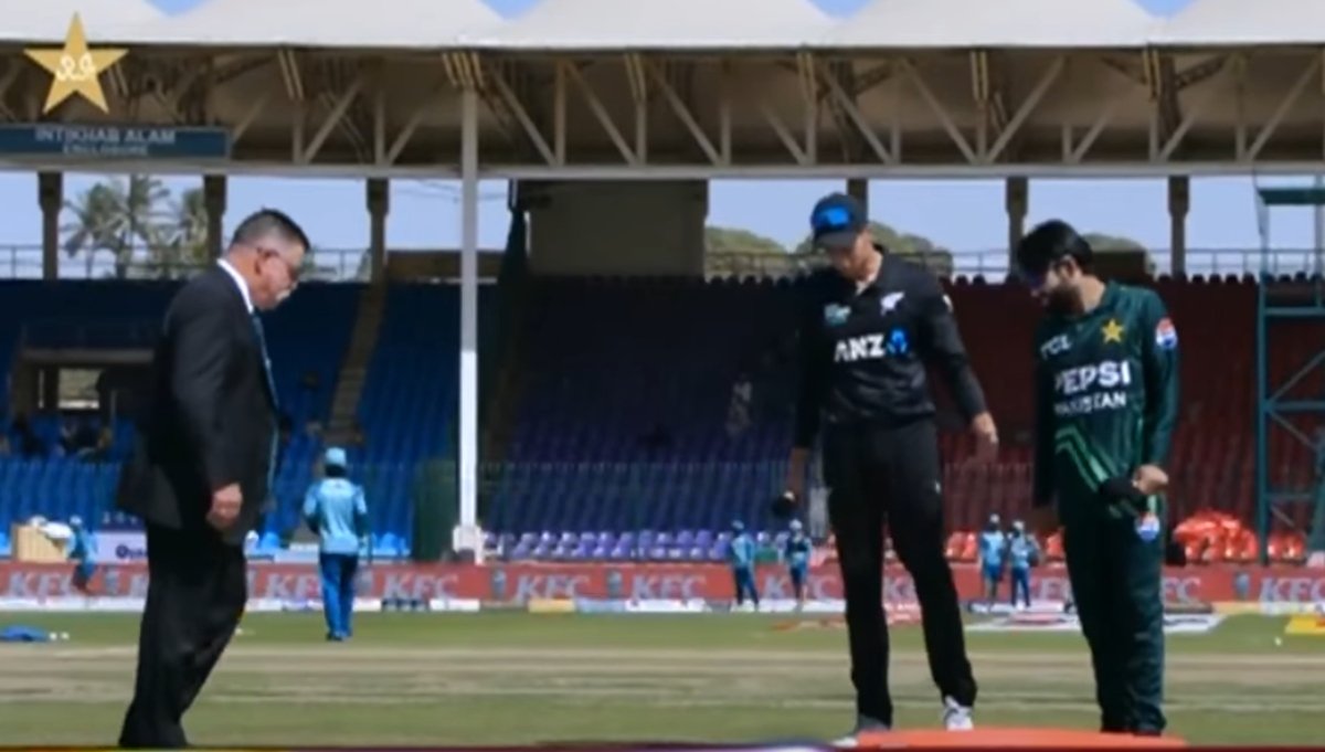 PAK vs NZ tri-series final: Pakistan win toss and choose to bat