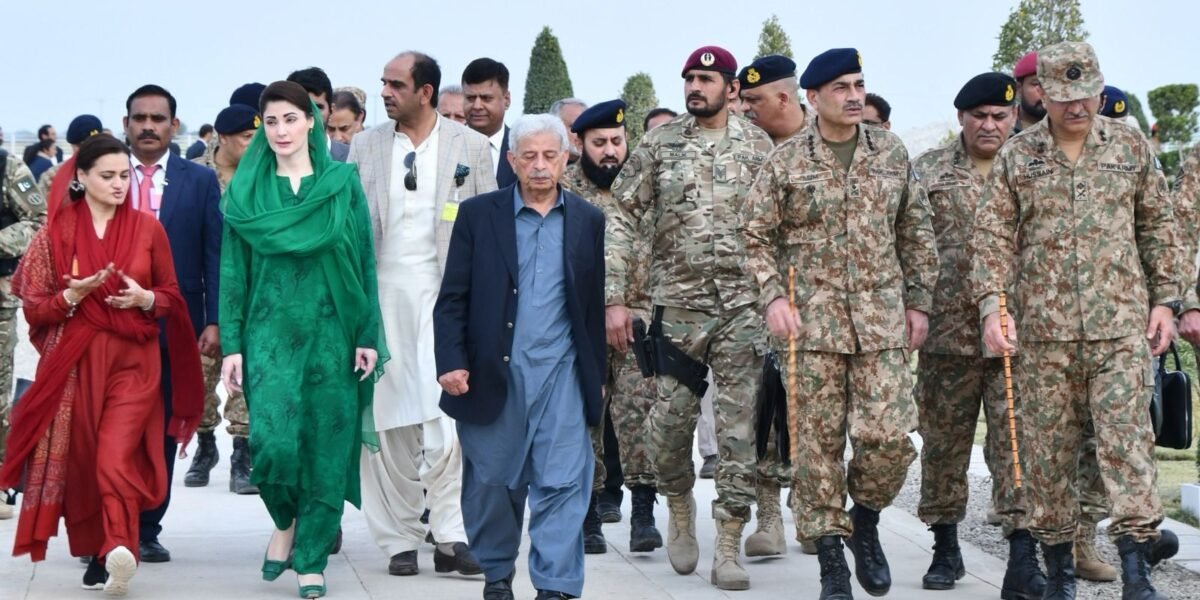 Army Chief, CM Punjab inaugurate modern agricultural facilities in Cholistan 